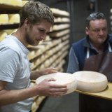 En Valais, 37 millions de kg de lait sont produits annuellement, dont 28 millions qui partent en fabrication fromagère.